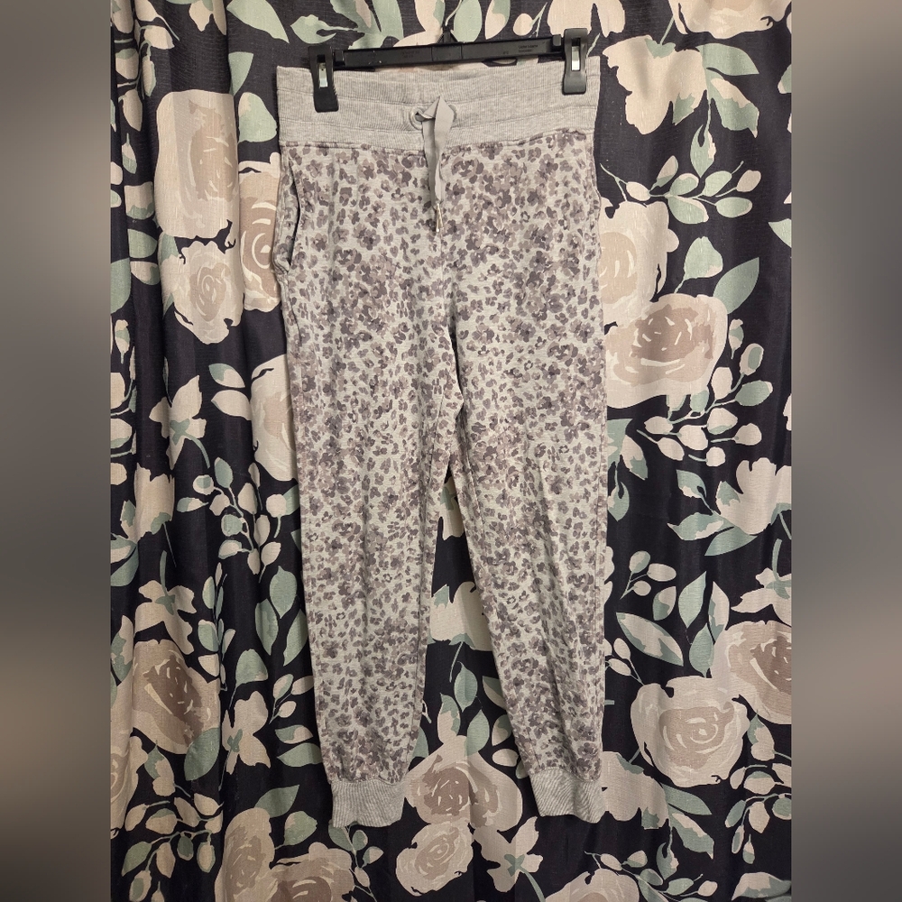 Athleta Balanced Printed  Joggers - Picture 2 of 6